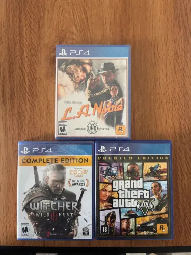 GTA 5 , LA noire , the witcher 3 Três jogos de ps4 nunca usados 