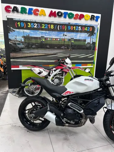 DUCATI MONSTER 797