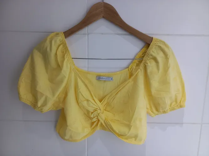 Cropped amarelo