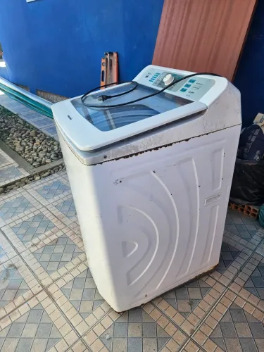 Máquina lavar roupa Philco com defeito 