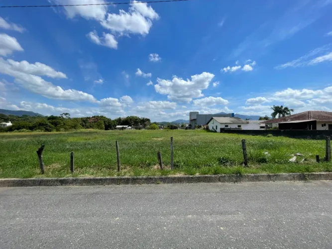 EXCELENTE TERRENO 1.000 M2 BAIRRO ESTADOS - INDAIAL/SC
