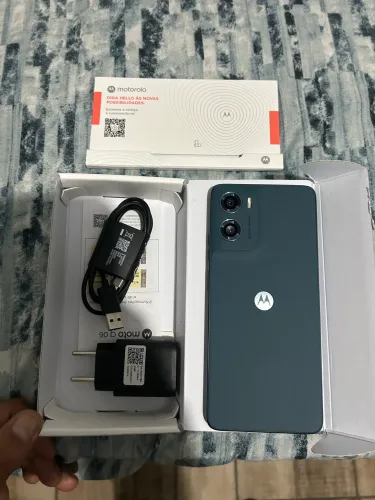 Celular moto G06 