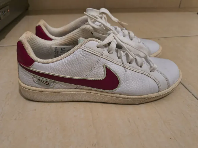 Tênis Nike court royale valentine's day tamanho 37
