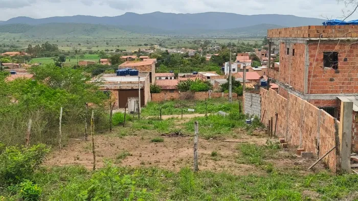 Vende-se terreno em castro Alves 9x25