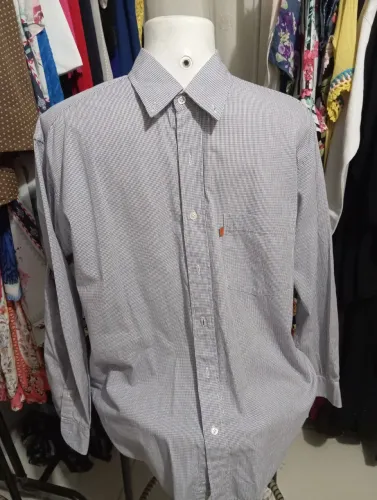 Roupa para brechó