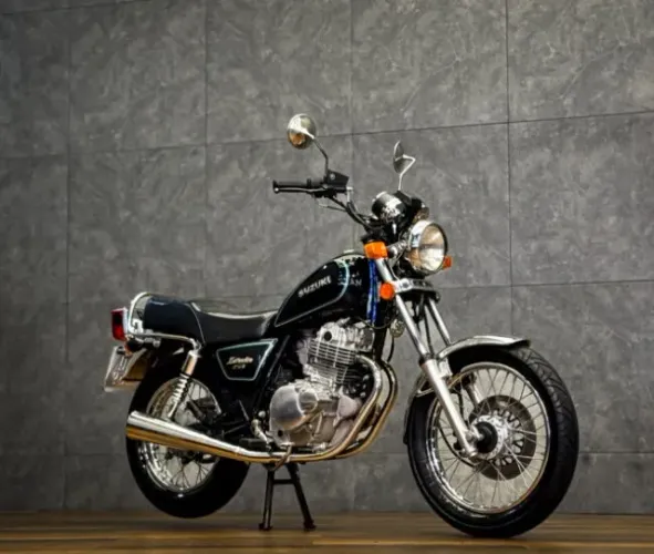 SUZUKI INTRUDER VS-250 2000/2001