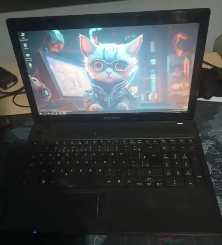 Notebook funcionando tudo , bem rápido