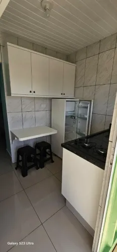 Kitinet mobiliada Boqueirão Água Luz Internet incluido