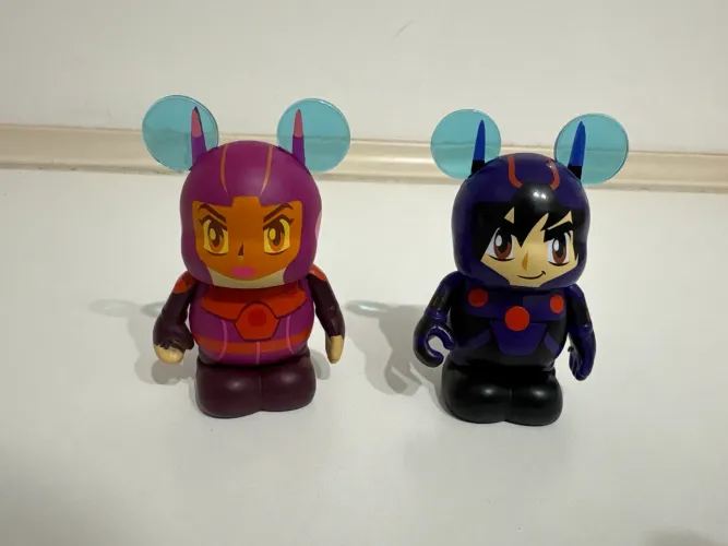 Kit 2 Bonecos Vinylmation Disney BigHero5 Raro - Hiro e Honey Lemon