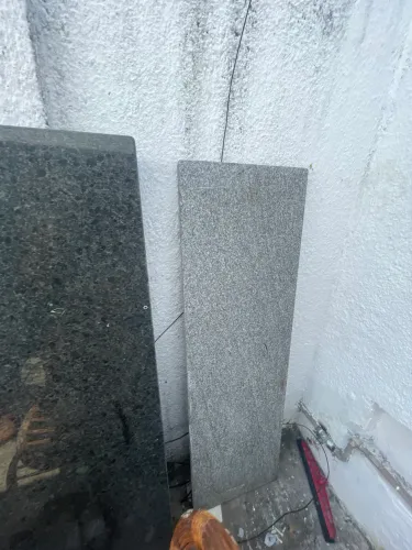 Vendo duas bancadas de granitos