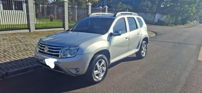 Renault Duster Dynamique 2.0 Hi-flex 16V Aut. 2013