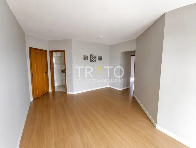 Apartamento para aluguel, andar alto, no bairro Mansões Santo Antônio