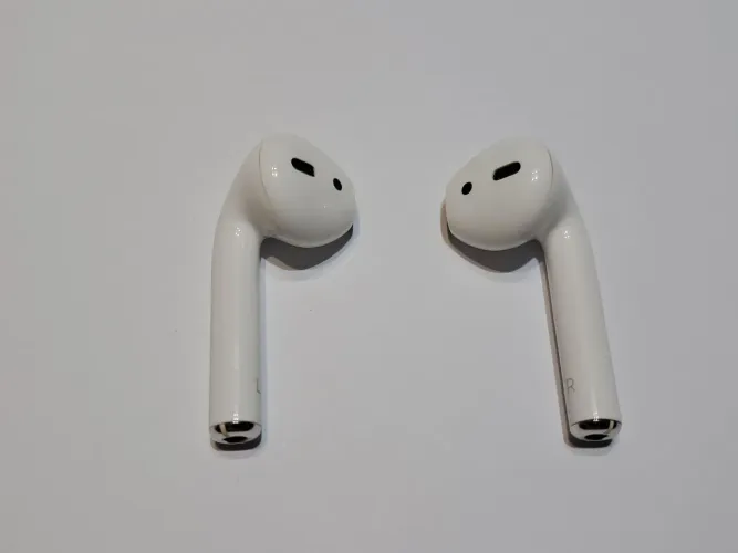 AirPods 2 geração completo com estojo e cabo