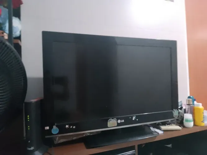 Tv 32 LG , não e smart 