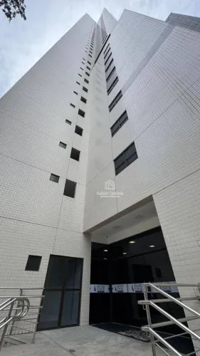 VENDE-SE SALA COMERCIAL NO EMPRESARIAL GRAND TOWER BOA VISTA, COM 35M2 E BANHEIRO PRIVATIV