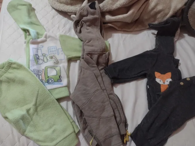 Lote roupas de menino