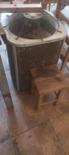 Vendo conjunto 58mil btus(duto) 4 peças tudo.