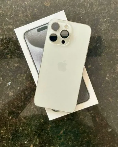 Vende-se iphone 15 pro max 256gb