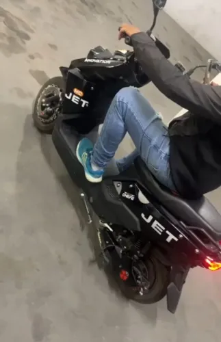 Moto elétrica super nova impecável
