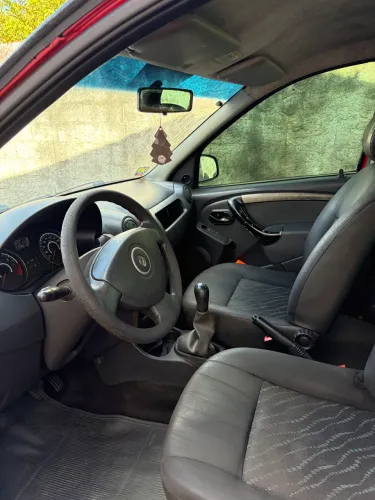 Renault Logan Authentique Hi-flex 1.0 16V 4P 2011