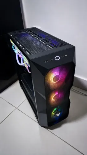 PC GAMER COMPLETO - RTX 3060 12GB + i5 14600K + 32GB RAM + 2 MONITORES 27"