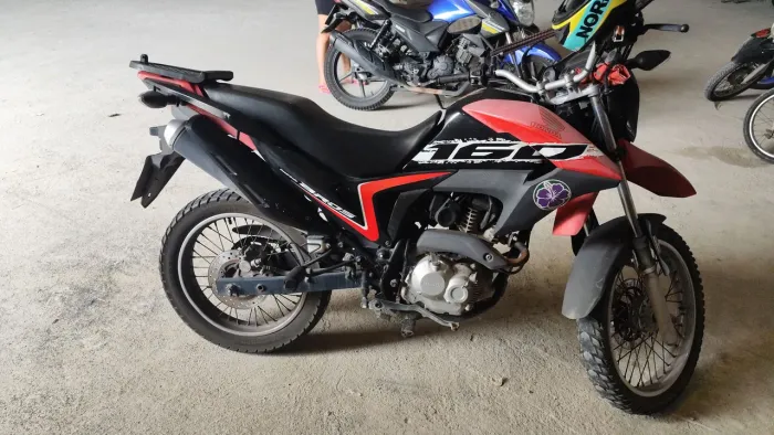 Honda Bros 2021 - ótima oportunidade - alguns reparos a fazer.