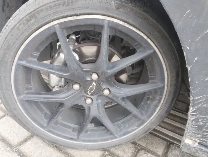 Vendo aro 17 de marca BBS com pneus novos