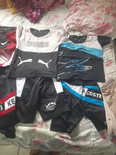 Lote de roupas meninos 2 ao 4 anos.