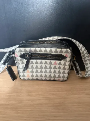 Bolsa Schütz triangle