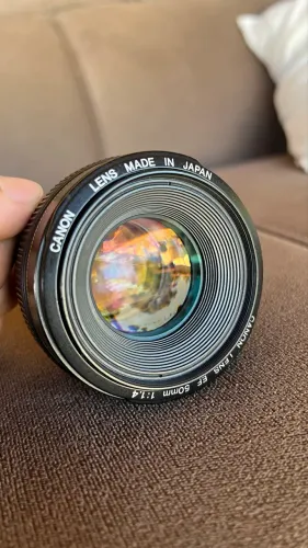Canon EF 50mm f/1.4 - Ótimo Estado de Conservação