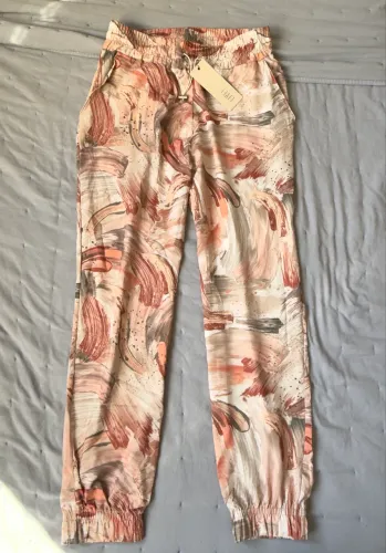 calça estampa live nature nova tamanho G , veste M 