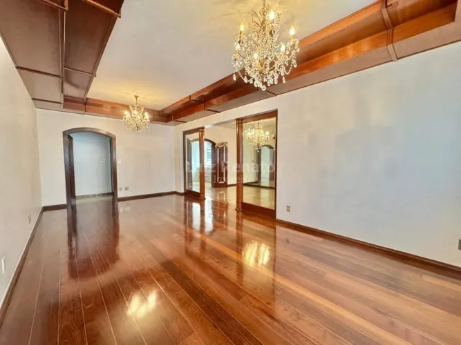 Apartamento à venda no bairro Lourdes