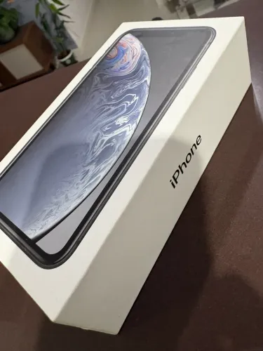 Vendo iPhone XR, Preto, 128GB