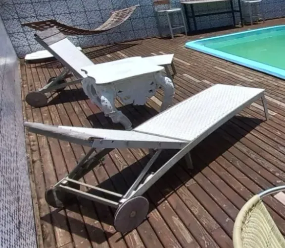 Espreguiçadeira para Piscina com Rodinhas