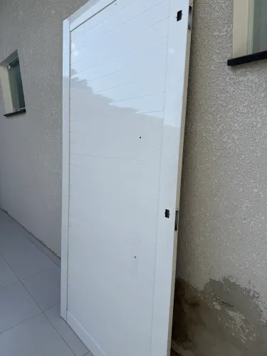 Porta de lambril 2,20 X 1,10