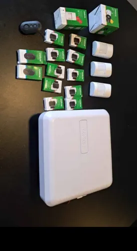 Alarme Intelbras amt 1000 smart com 13 sensores