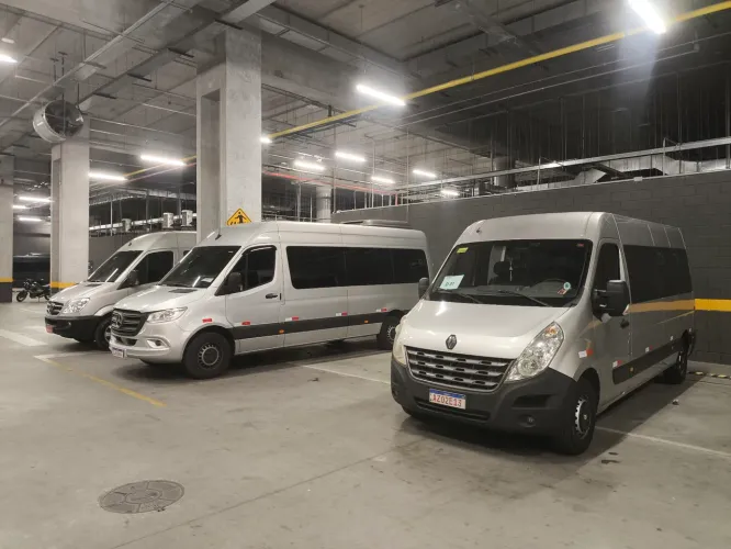 Fretamento de van para eventos e viagens