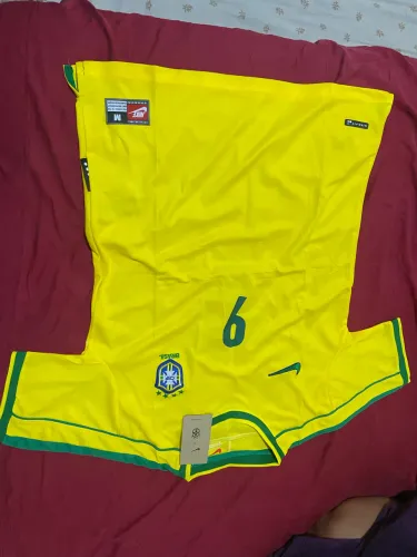 Camisa camiseta retrô seleção brasileira Brasil 98 Ronaldo Fenômeno 