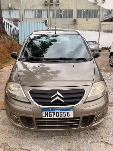 Citroen C3 GLX 1.4/ GLX Sonora 1.4 Flex 8V 5P 2011