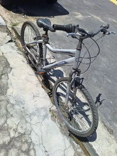 Bicicleta de Alumínio 