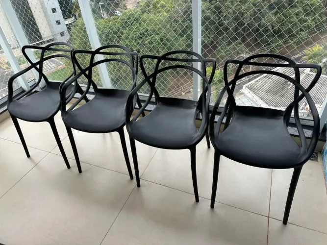 4 Cadeiras Polipropileno