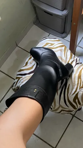 Bota Feminina Cano Alto Preta Lumiss Nº 38 - Com Salto Bloco (Em Novo Estado)