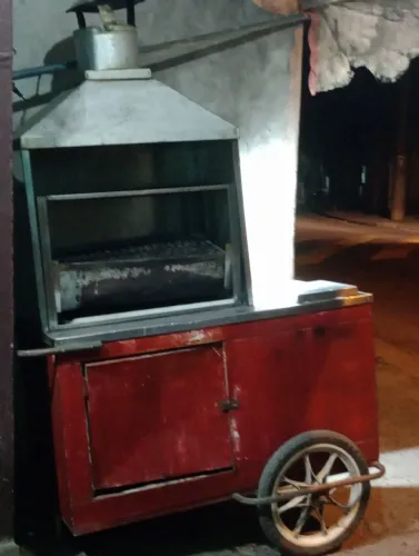 Vendo carrinho churrasco