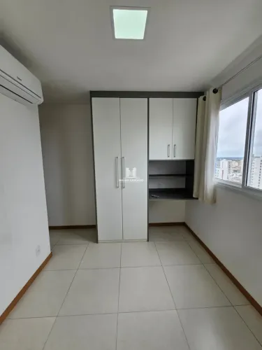 Apartamento nascente com 2 quartos, varanda envidraçada e vista livre na Pelinca
