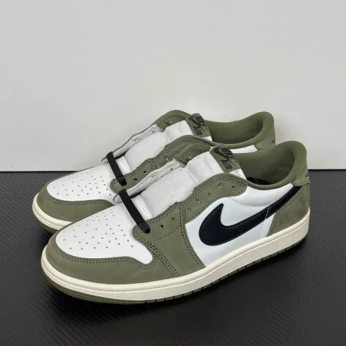 Jordan 1 low OG Medium Olive