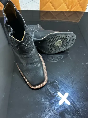 Bota cano curto Durango