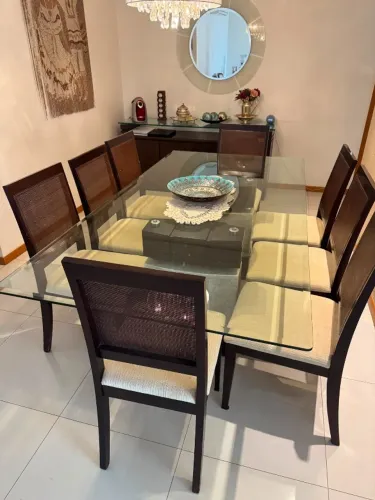 MESA DE JANTAR 8 LUGARES + BUFFET | Madeira e vidro | Excelente estado