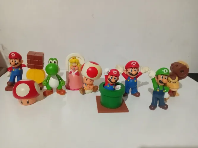 COLEÇÃO SUPER MARIO BROS McDONALD'S 2014 - LOTE COM 9 PEÇAS ORIGINAIS!