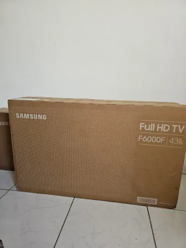 Smart TV Samsung 43 pol lacrada