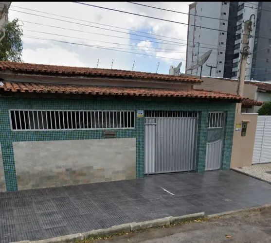 CASA PARA ALUGAR - SANTA MÔNICA | 3/4 | 2 SUÍTES